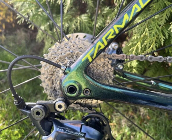 6EF604E9-2AD7-4CB4-B862-FAA43BE0A535