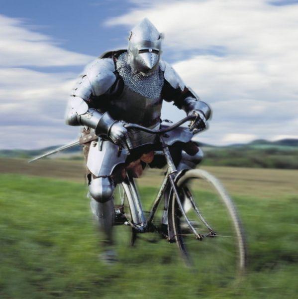 自転車の発明が500年くらい早ければこう言う光景も普通に見られたの