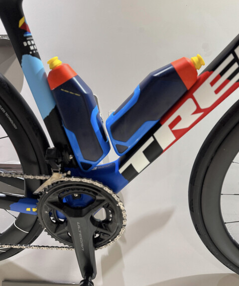 2537F77C-FBD3-4315-ABF2-0D628E1B9D87