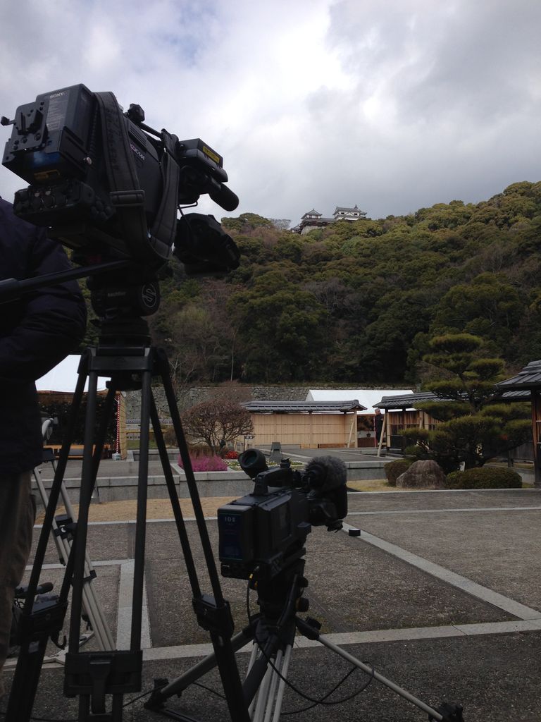 数台のカメラで収録 お仕事の日々