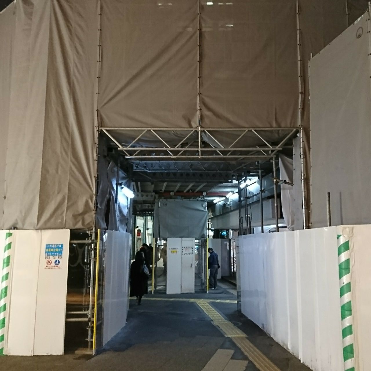 [����:60765a11.jpg]