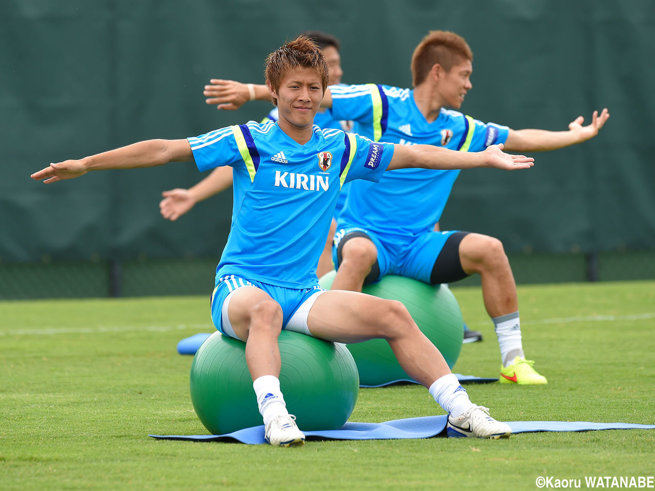 直筆サイン入り写真 ジェラール・ピケ スペイン代表 /フレーム別/SA鑑定済