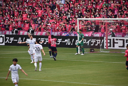 7DE7D51D-6033-4B5F-8A7B-E8D7933BB326_1_105_c