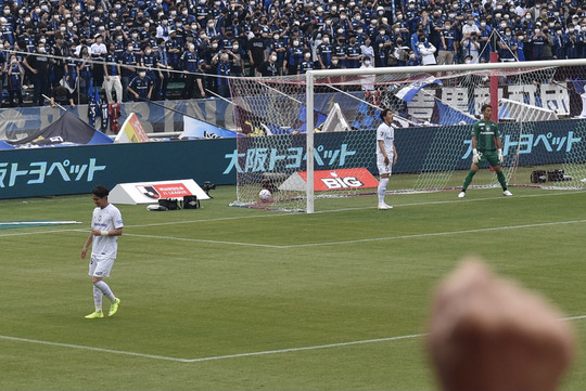 21AB27EE-3DBB-4CD8-B05C-507CE264D4BE_1_105_c