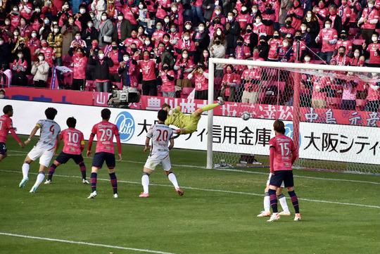 BFE7F648-762A-464F-BB65-960AE80F066F_1_201_a