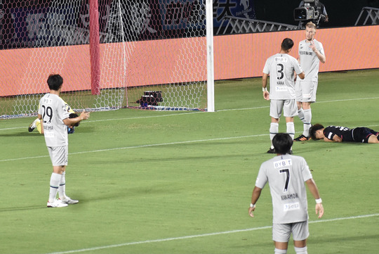 8DE7FF75-04BA-4726-AFFB-4DAB49BCE654_1_105_c