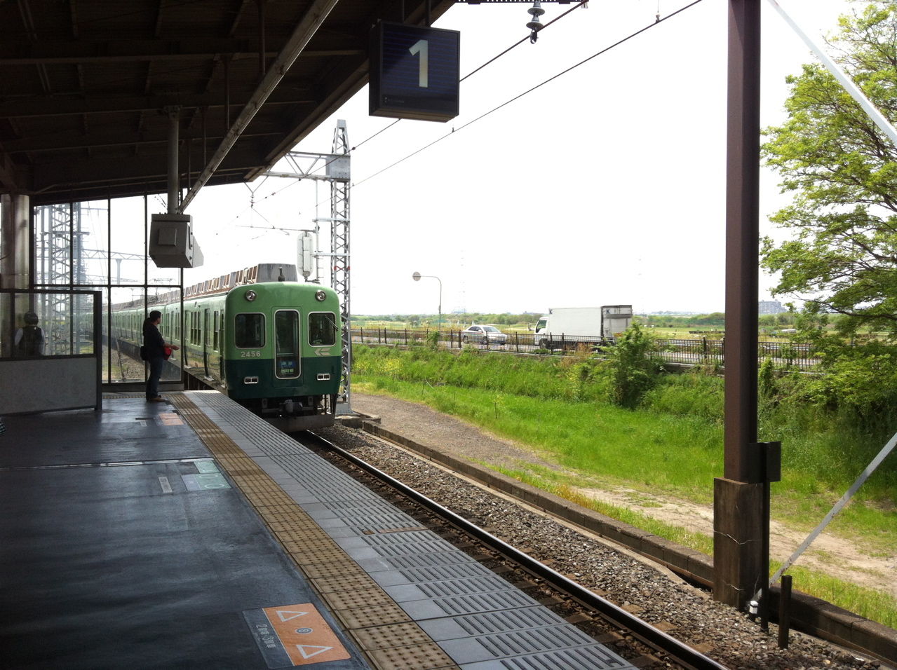 京阪電車樟葉駅-3