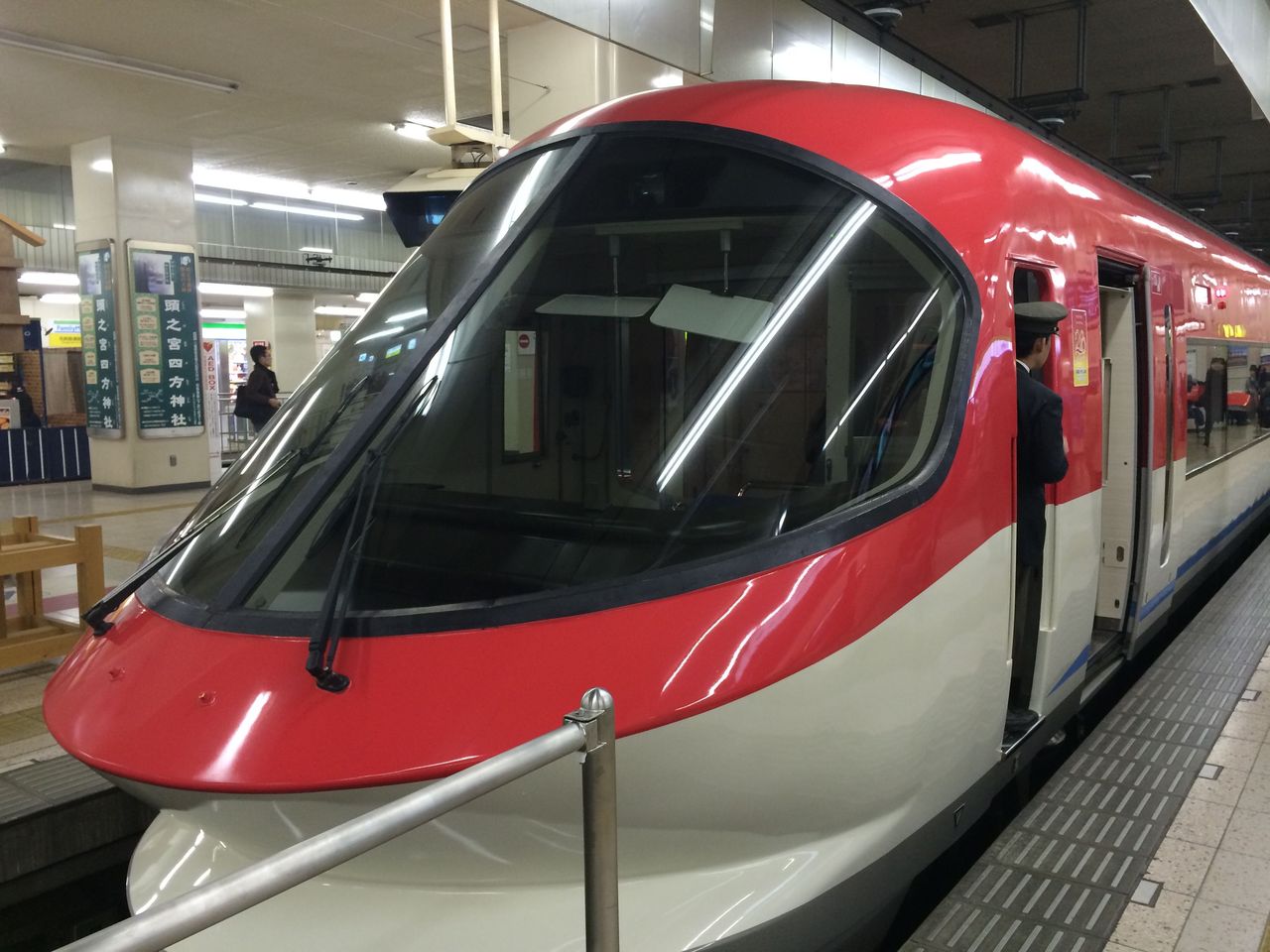 赤い伊勢志摩ライナー