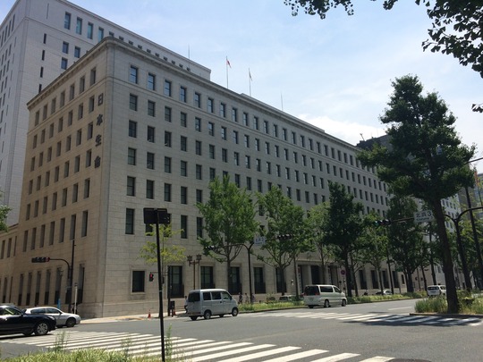 「日本生命(日生)」本店本館