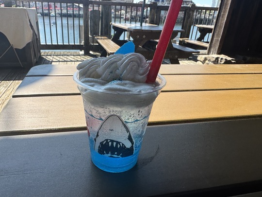 BLUE HAWAIIAN JAWS SPLASH SODA - UNIVERSAL STUDIO JAPAN