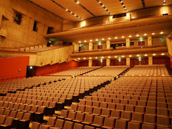 熊本県立劇場演劇ホール
