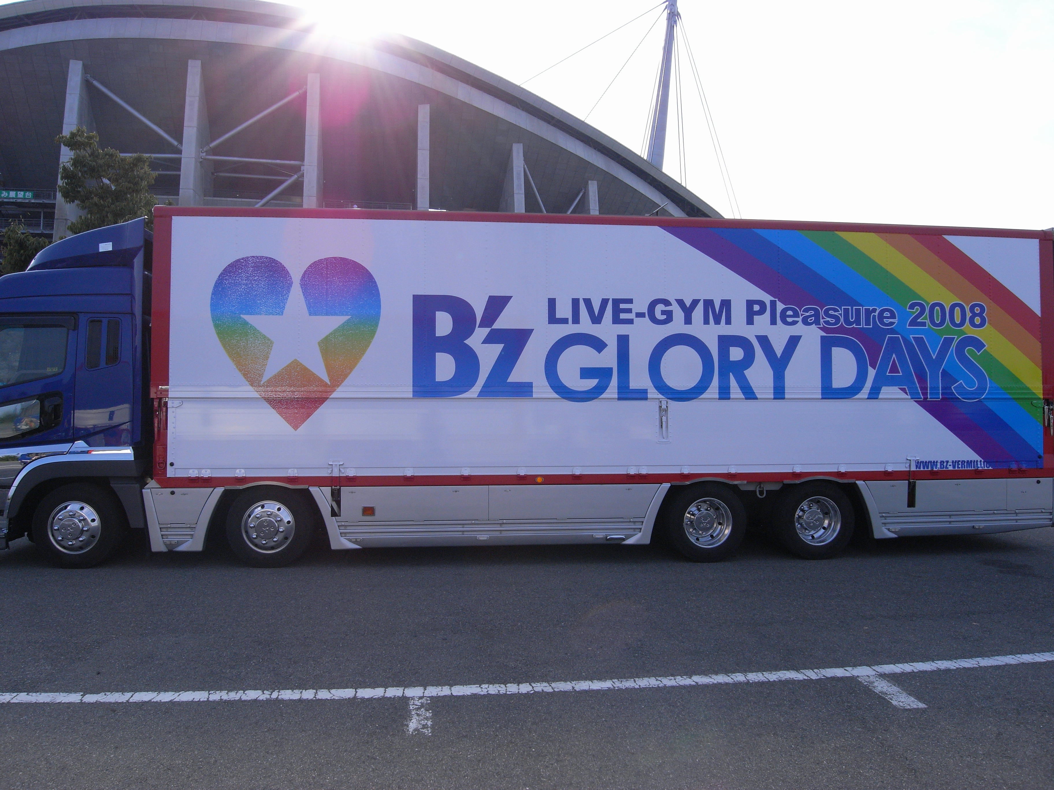 B'z LIVE-GYM Pleasure 2008 -GLORY DAYS-」ツアートラック ver.1 in 