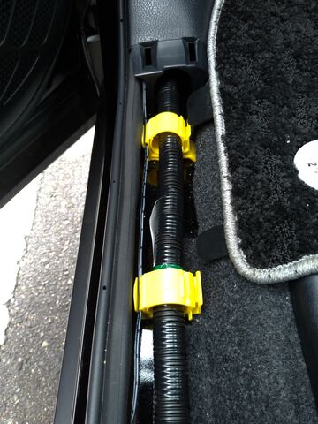 ノア 80後期 フットランプ取り付け ゼロキューブログ