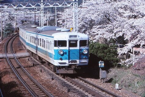 KT113129 山中渓
