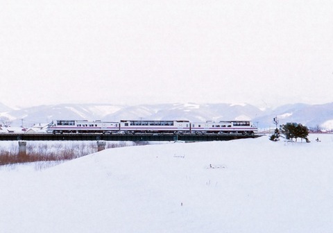 Ｈ326　870220　富良野