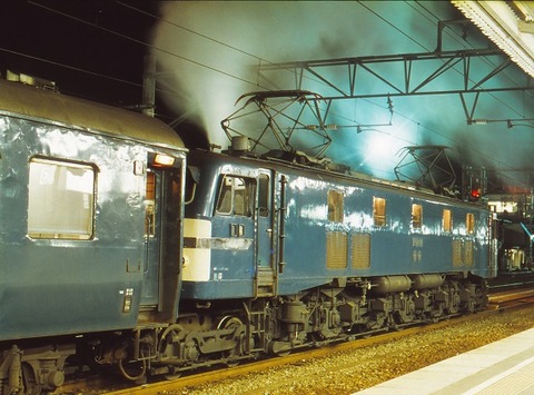 KT58359 　 840130 新宮 921レ