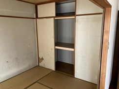 押し入れリフォーム前の画像