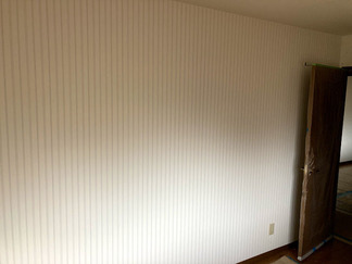 クロス工事をしている画像