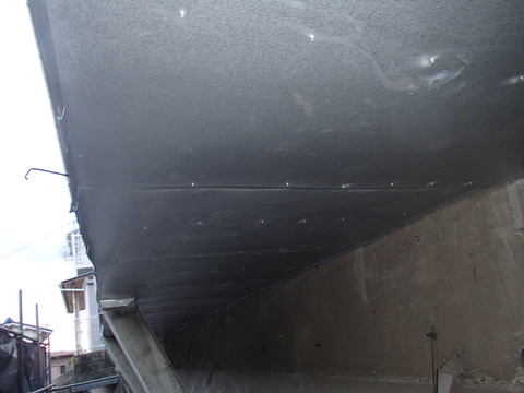 PC040355