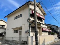 外壁リフォーム前の画像