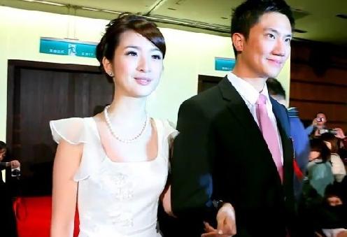 アリエルリンの婚約披露宴 C Pop 大好き