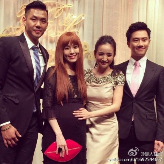 アリエルリンの婚約披露宴 C Pop 大好き