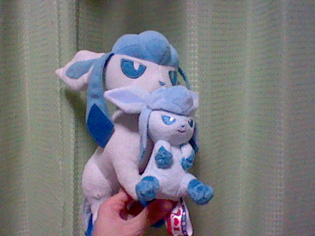 ILOVE EIEVUI カバンに付けられるでっかいぬいぐるみ グレイシア