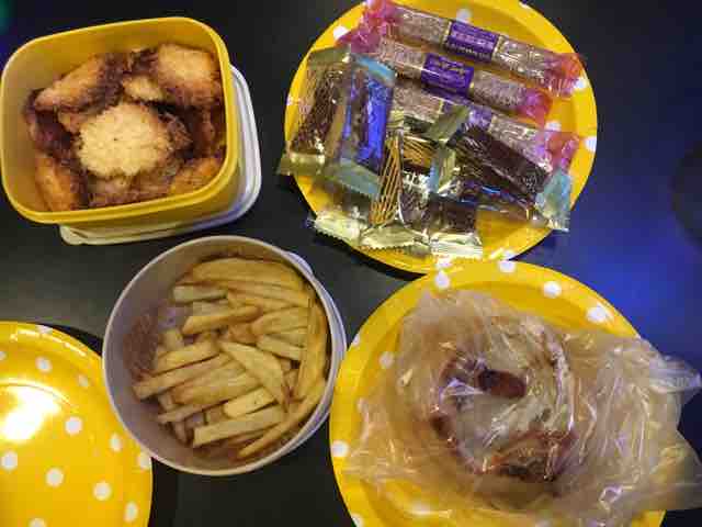 持ち込みでカラオケ デカ盛りを夢見る日々