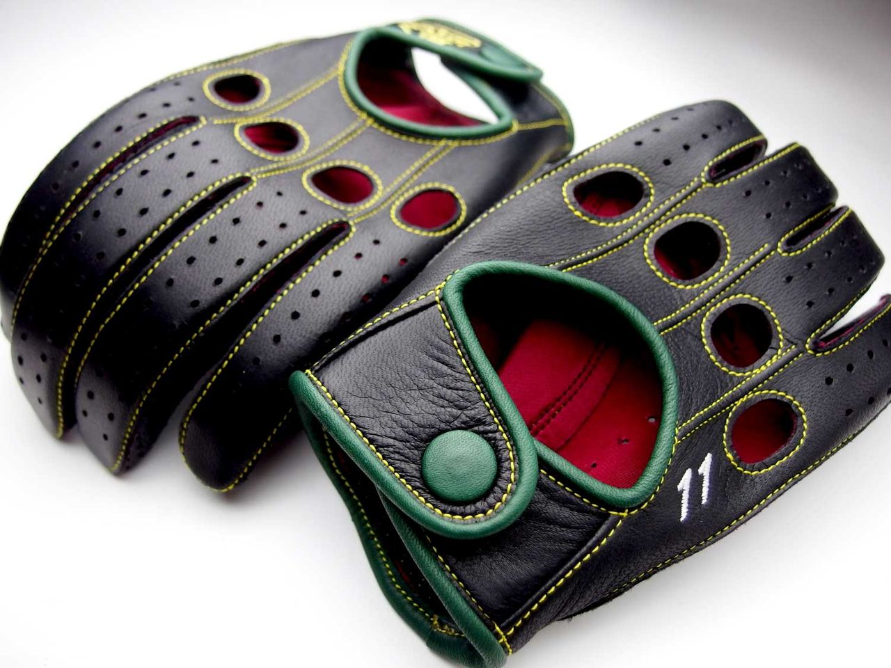 オーダーメイド ドライビンググローブ その157 : CACAZAN 出石尚仁