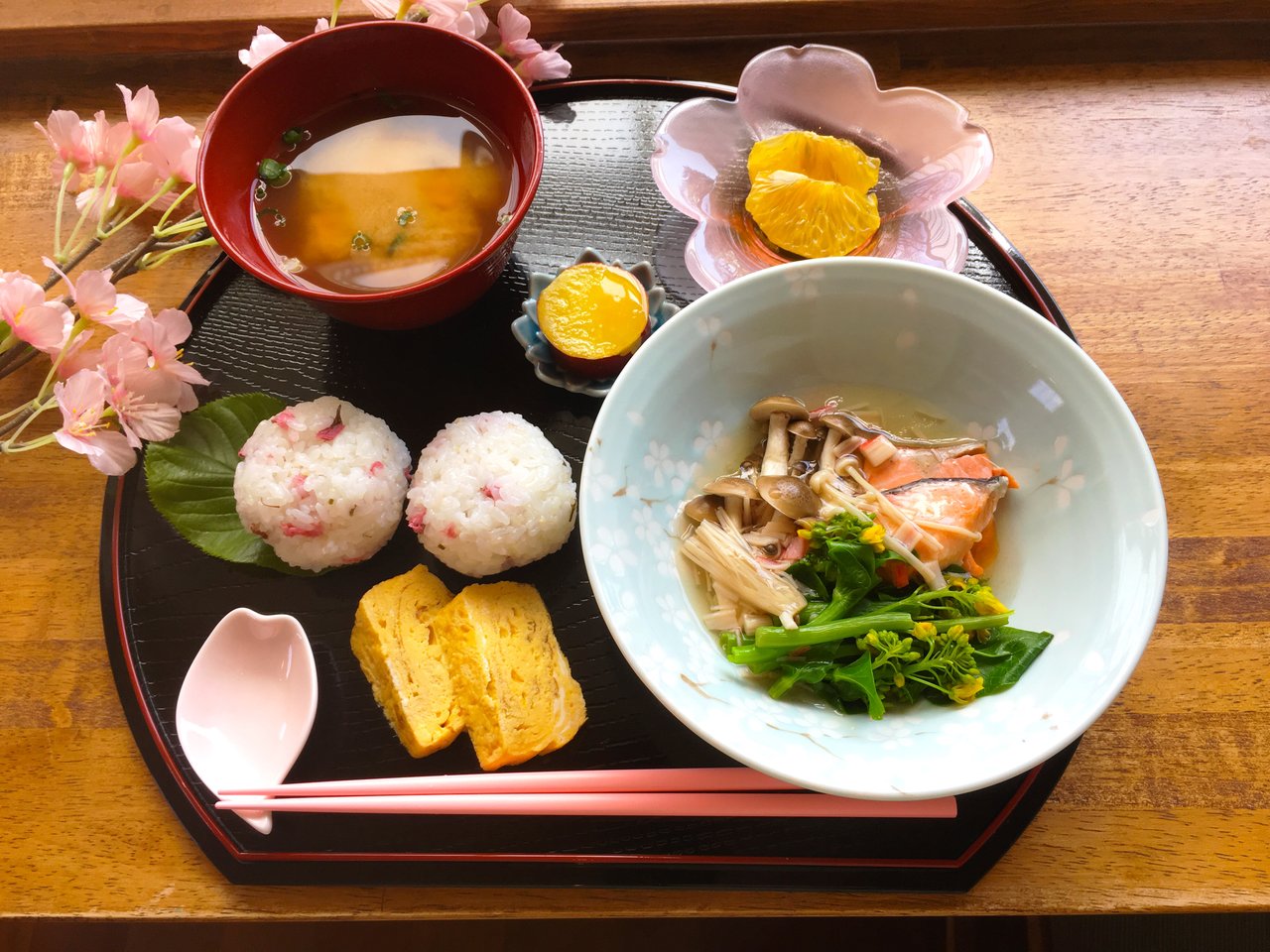 本日のメニュー 桜御膳 さくらのシフォンケーキ Cafe Cherryblossom