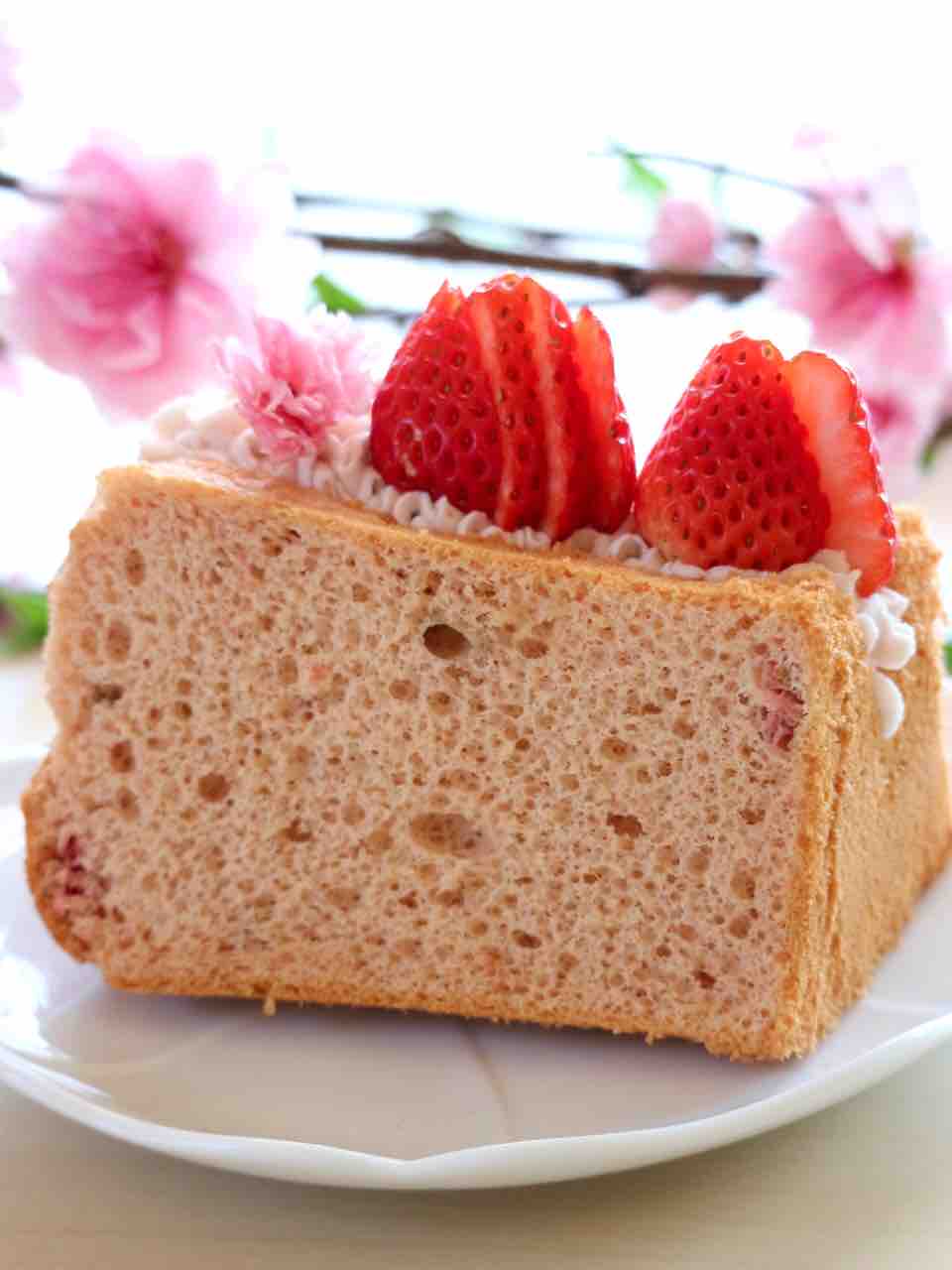 本日のスイーツ さくらシフォンケーキ Cafe Cherryblossom 本日のスイーツ さくらシフォンケーキ Cafe Cherryblossom