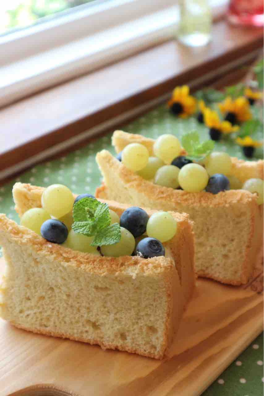 ルーシーページ、ケーキ、パフェ、シフォンケーキ、サンド各種