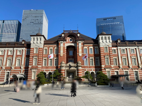 7C1485E8-581C-4842-A5AF-EF9FDA7FD805