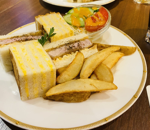 9897054C-8E34-4B6C-B6D6-2A8C4BD2A470