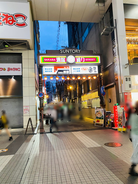 18E3D5E0-003D-48CD-9F31-4012D4E7FF61