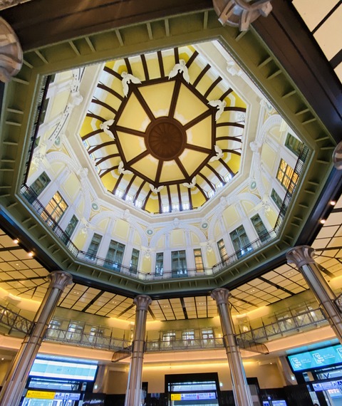 7EF9DCD3-DD74-4476-A053-92AAC26871D7