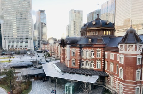 B4BADB94-E75B-46CB-951B-01567F878B98