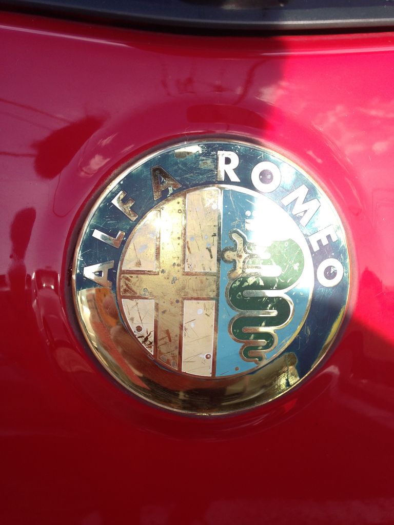 エンブレム塗装 Alfa Romeo 147と過ごす公務員ブログ