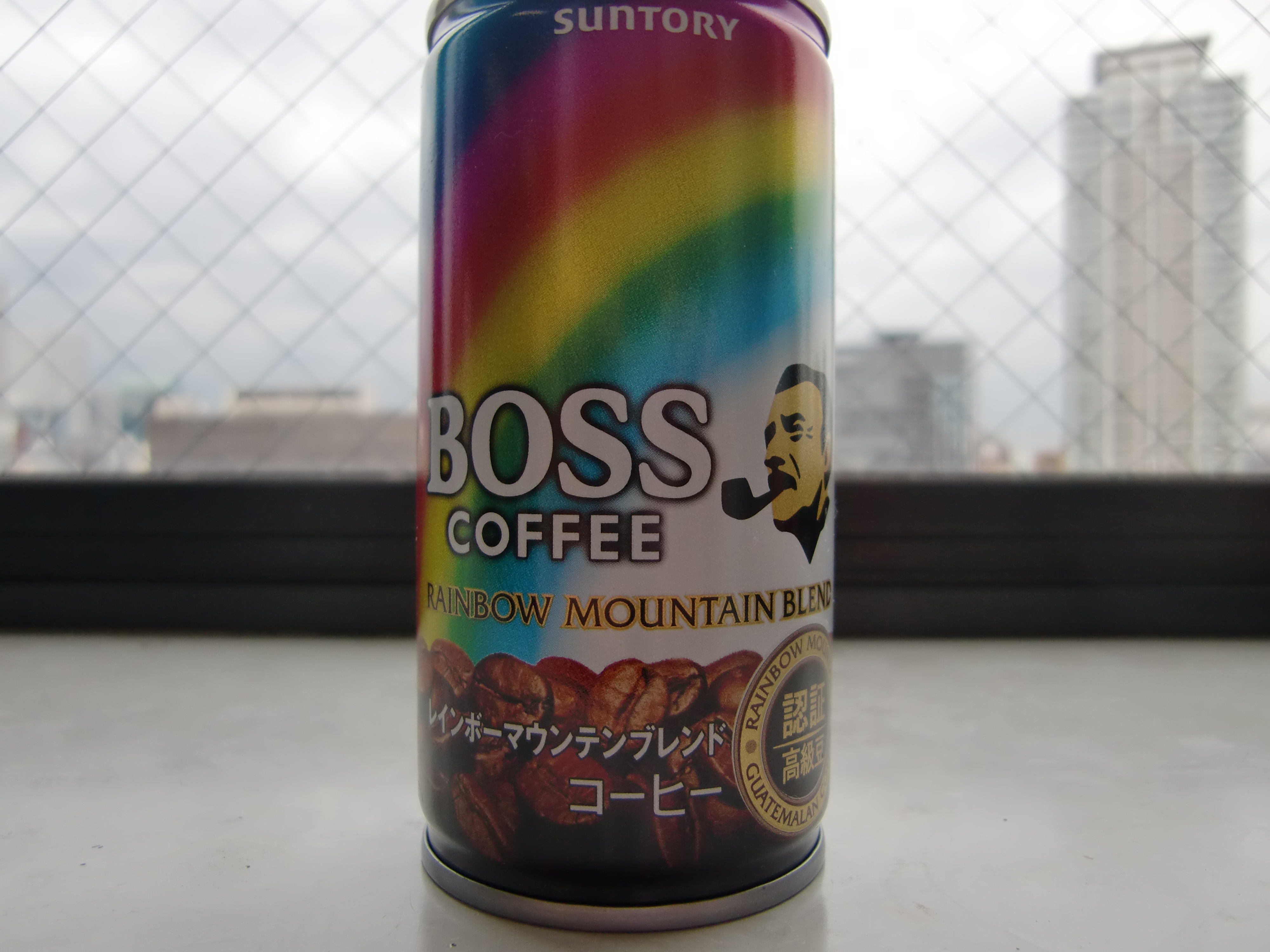 ｂｏｓｓレインボーマウンテンブレンドを飲んでみた 缶コーヒーレビューブログ