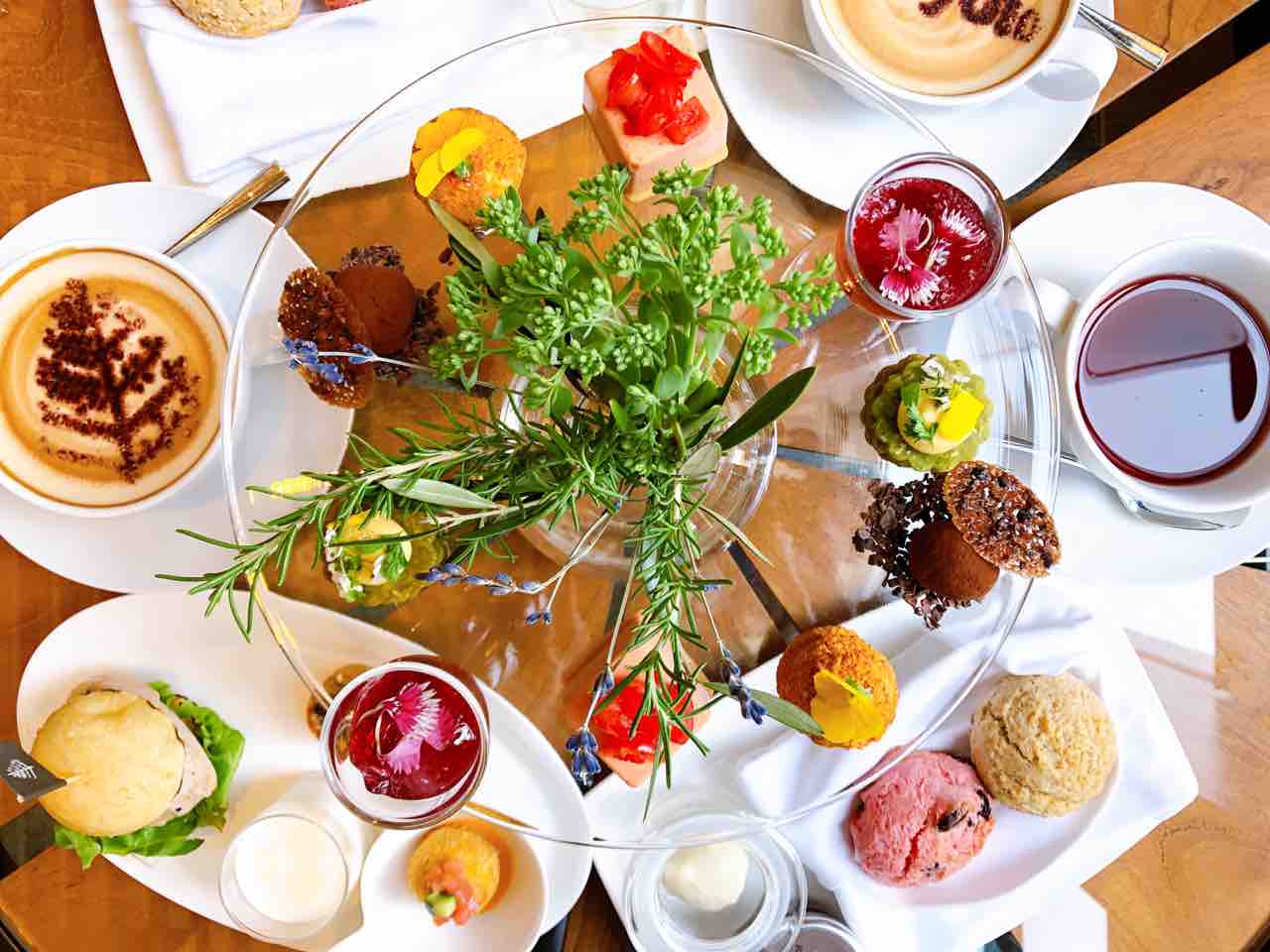 ギルトフリーな洗練スイーツ ボタニカルアフタヌーンティー が開催中 21年４月12日 月 6月30日 水 フォーシーズンズホテル京都 関西eat Information