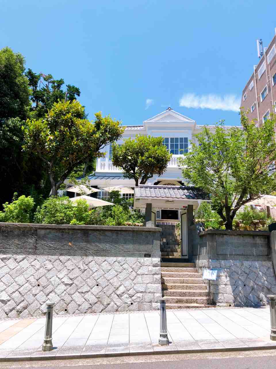 由緒正しき洋館カフェ 洗練された絶品ミルフィーユと珠玉のマンゴーパフェ 北野異人館 旧ムーア邸 関西eat Information 由緒正しき洋館カフェ 洗練された絶品ミルフィーユと珠玉のマンゴーパフェ 北野異人館 旧ムーア邸 関西eat Information