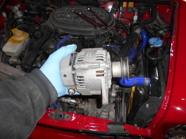 Tnk様 オルタネーター故障でレッカー入庫です スタッフブログ ローバーミニ専門店キャメルオート