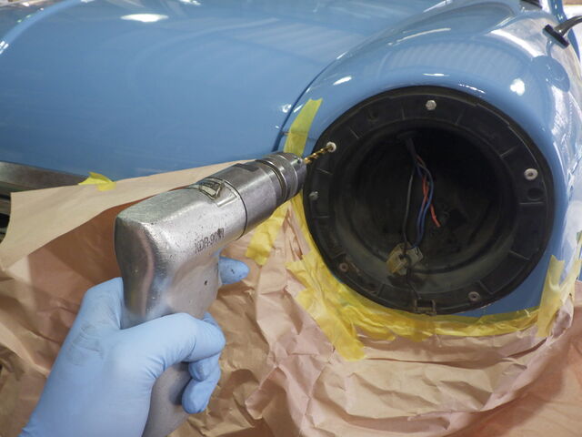 SIT様 ヘッドライトボウルの交換でご来店です。 : スタッフ