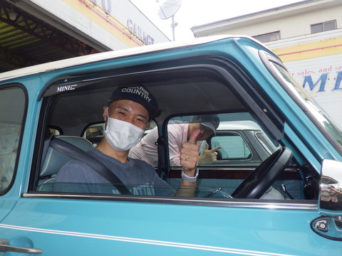 AZM_9351