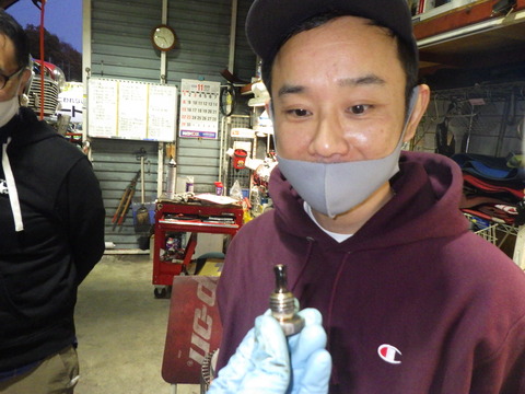 AZM_3040