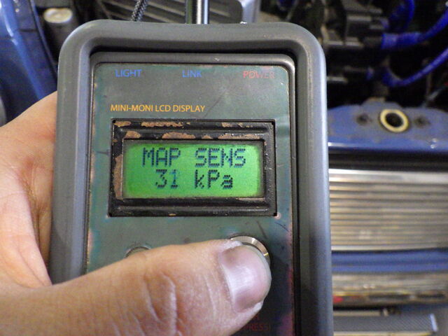 HYS様 エンジンが急にストール。フューエルトラップが折れていました