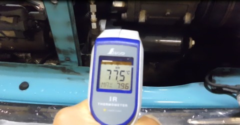 フィルタ～ケースで油温測定77℃くらい