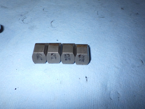 MNK_4200
