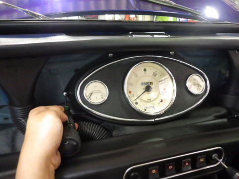 AZM_9081