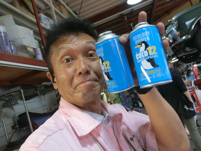 Mcz様 クーラーガスチャージとブレーキペダルのキコキコ音でご来店です スタッフブログ ローバーミニ専門店キャメルオート